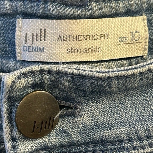 J.Jill Women's Slim Ankle Jeans Size 10 Light Wash Blue Denim Mid Rise - Picture 6 of 8